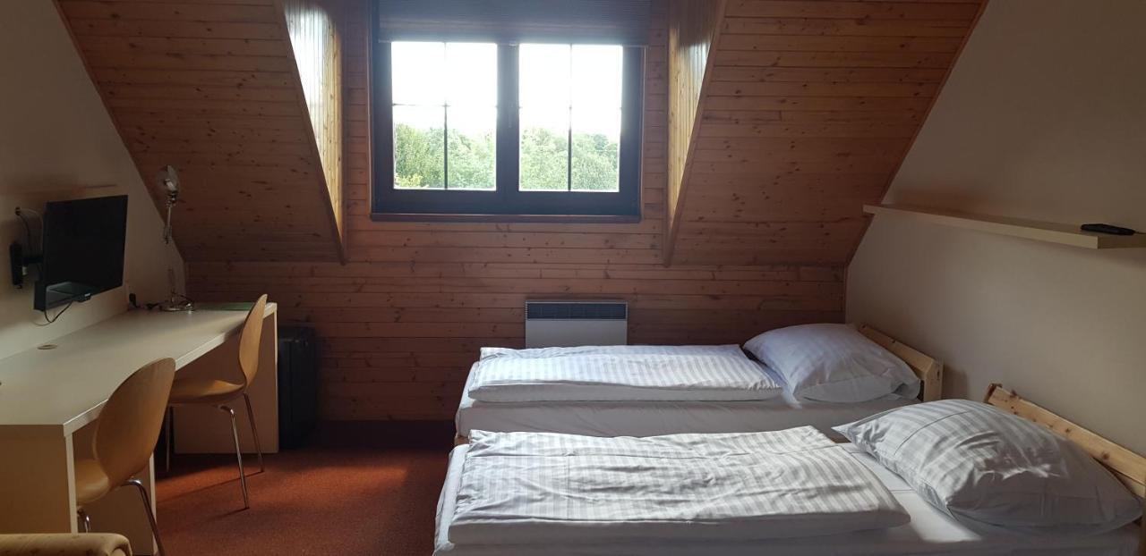 Sporthotel Kácov Dış mekan fotoğraf