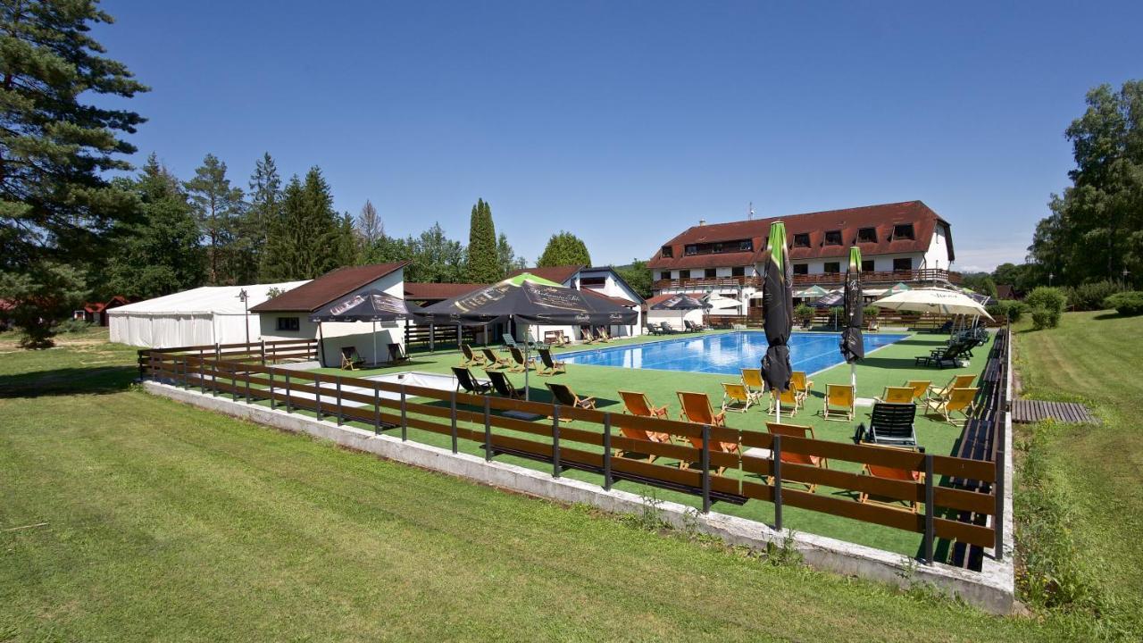 Sporthotel Kácov Dış mekan fotoğraf