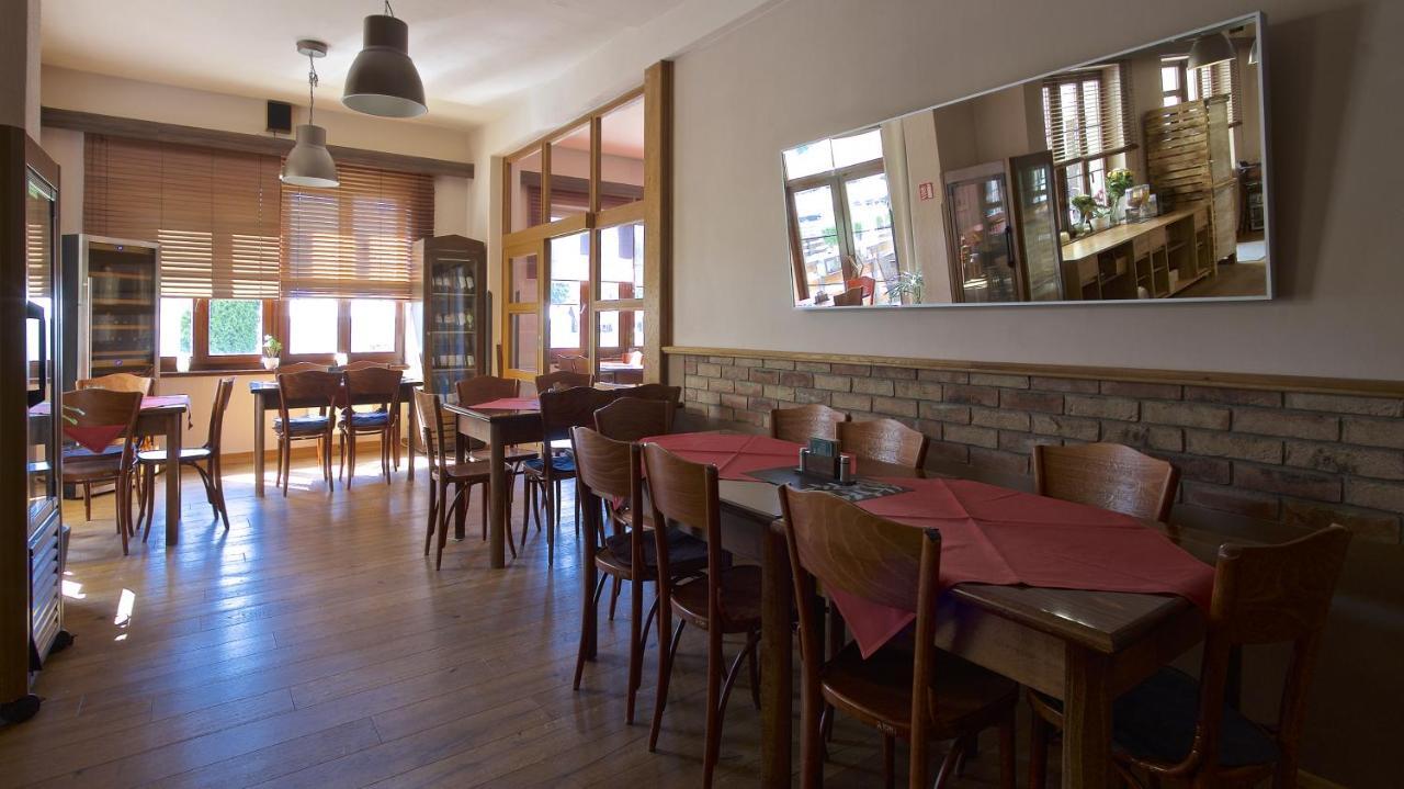 Sporthotel Kácov Dış mekan fotoğraf